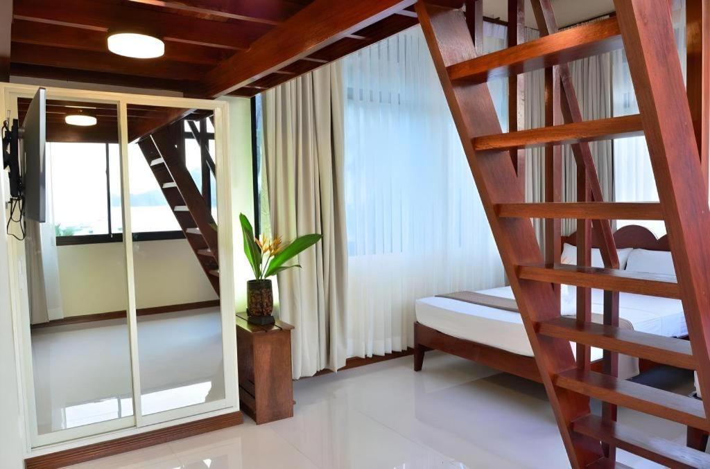 Ipil Suites El Nido Exteriör bild