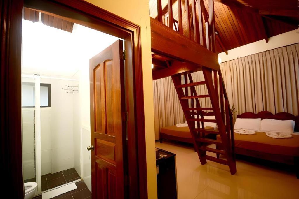 Ipil Suites El Nido Exteriör bild
