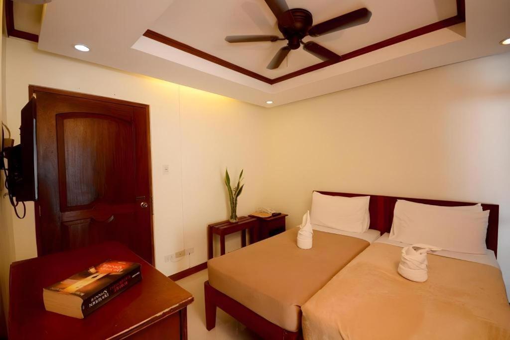 Ipil Suites El Nido Exteriör bild
